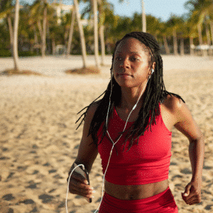 rennende-jonge-vrouw-hardlopen-in-de-zomer-runx