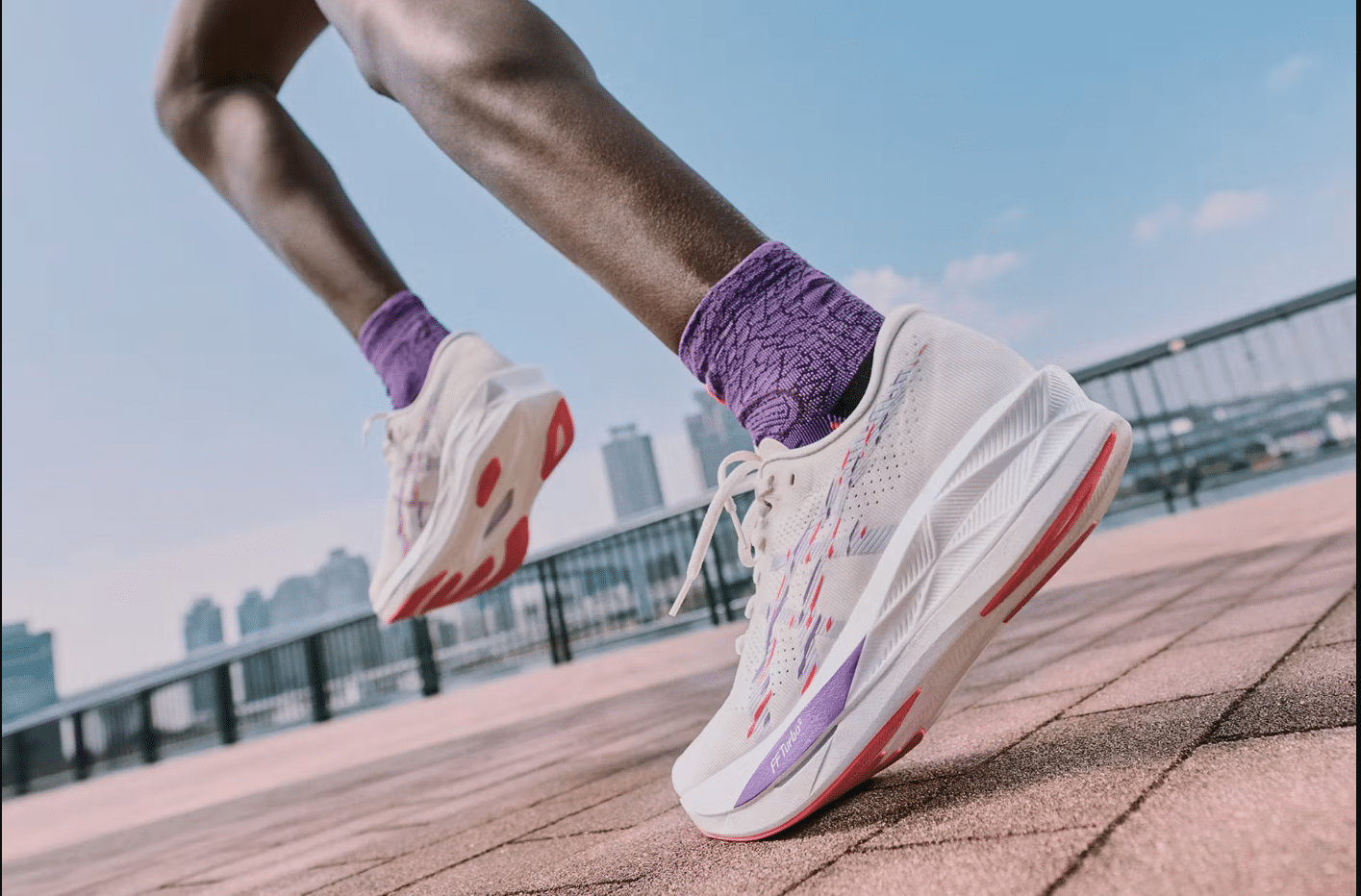 Asics Superblast Breakfastrun